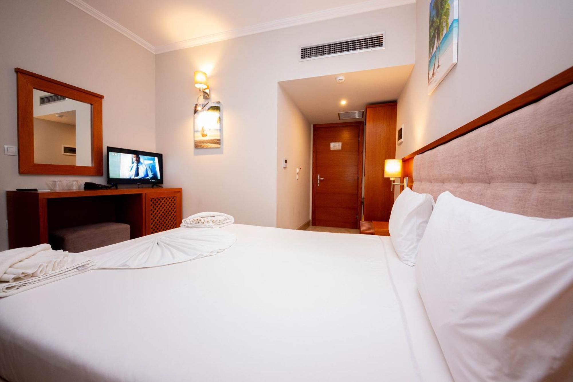 Hotel Sole Mare Ксаміл Номер фото